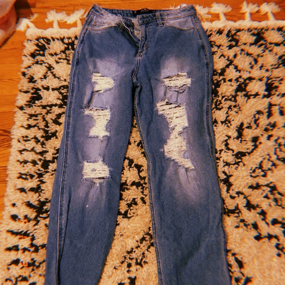 light washed boyfriend jeans